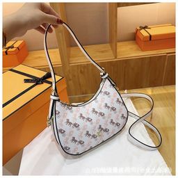 thumbnail for 2025 New Cross-border Armpit Bag European and American Shoulder Bag Fashion Crossbody Bag Ins Trendy Bag Bag Women's Bag