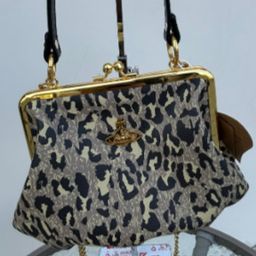 thumbnail for [High Quality] Small Bag Women's 2025 New Niche Design Crossbody Mobile Phone Bag Queen Mother Mouth Dumpling Bag