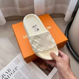 thumbnail for 跨境外贸欧美一字拖鞋情侣外穿凉拖室内男女家用真皮拖鞋舒适百搭
