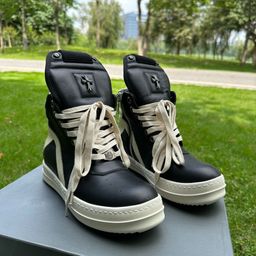 thumbnail for RO shoes inverted triangle black and white leather large size thick-soled high-top casual board shoes European and American dark couple booties