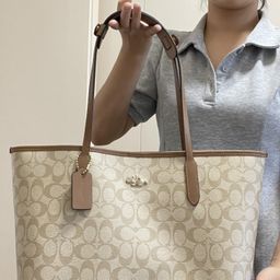 thumbnail for C brand's new high-version city33 tote bag, magnetic buckle, underarm bag, classic large capacity versatile mommy shopping bag