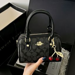 thumbnail for Foreign Trade Hot-Selling Boston Satchel Pillow Bag 2025 New Cross-Border Shoulder Bag Versatile Large-Capacity Crossbody Women's Bag