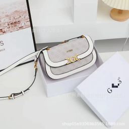 thumbnail for GS Guess Novo Modelo Exportação Europeu e Americano Cor Sólida Tendência Curvada Impressão Retro Bolsa de Axila Presbiópica Bolsa Curvada Bolsa Feminina.