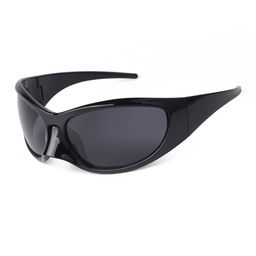 thumbnail for Cross-border personalized hip-hop futuristic sunglasses, high-end punk style celebrity runway sunglasses party quirky Amazon