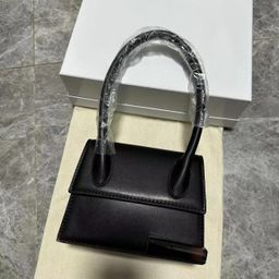 thumbnail for Internet celebrity niche design JACQUUE with the same 20cm cross-border foreign trade high-end ins retro one-shoulder crossbody women's bag