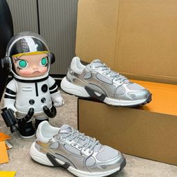 thumbnail for Spot high version L family 2025 new dad shoes thick sole heightened sports casual shoes female couple shoes running shoes