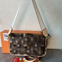 thumbnail for High-end bag women's 2025 new one-shoulder armpit versatile temperament women's presbyopia contrasting niche retro crossbody bag