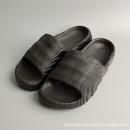 thumbnail for Chinelos de coco de verão em EVA, calçados masculinos com sola grossa, sapatos de casal, novas sandálias masculinas esportivas de uma linha.