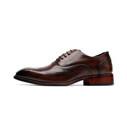 thumbnail for 2025 New Autum Men's Daily Round-Toe Low-Cut Pointed-Toe Thick-Soled British Brogue Patent Leather Business Shoes 8174-R