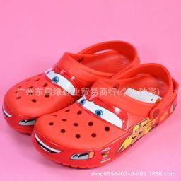 thumbnail for Sapatos Crocs em Forma de Carro Cross 2024 95 para Mulheres e Homens, Sapatos de Praia para Casais, Atacado do Fabricante, Modelos para Casais