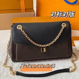 thumbnail for Chain small square bag, fashionable and versatile one-shoulder armpit bag, solid color flap, crossbody bag, portable one-shoulder crossbody bag