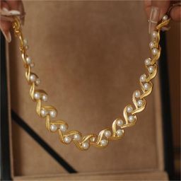thumbnail for Pearl geometric patchwork minimalist fashion necklace, vintage palace style elegant collarbone chain, personalized trendy versatile necklace