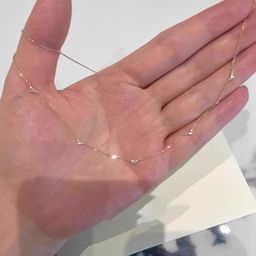 thumbnail for Colar de coração de diamante brilhante ultrafino feminino novo colar de luxo acessível de alta qualidade nicho mini corrente de clavícula de zircão triangular