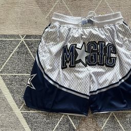 thumbnail for Camisas estilo americano em estoque Lakers Raptors NFL Steelers Steelers esportes shorts casuais de bolso shorts modernos de cinco pontos