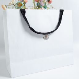 thumbnail for 专注品质 一比一 欧美奢侈品专柜大牌moncle折叠盒 加印LOGO