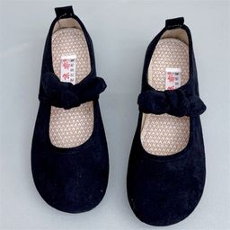 thumbnail for Spring new old Beijing cloth shoes versatile fashion bow toe shoes comfortable soft soles and breathable mom shoes