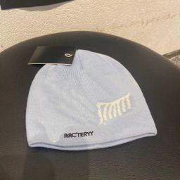 thumbnail for Autumn and winter R letter jacquard wool cap thickened large version flanging men&#039;s and women&#039;s all-match warm cap bird cold cap ~