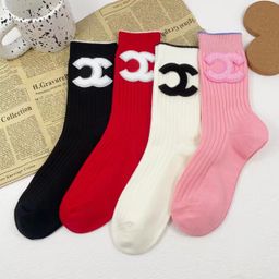thumbnail for Meias femininas da moda com um pequeno estilo Chanel, decoração dupla agulha, dupla face, meias versáteis de cano médio para mulheres.