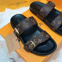 thumbnail for 2025 Internet celebrity high value summer new platform slippers casual 2025 beach shoes fashion flat sandals foreign trade