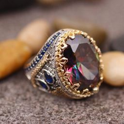 thumbnail for Jianjie WISH anel de pedra preciosa colorido retrô masculino novo de venda quente transfronteiriça fabricante de anel largo banhado a ouro de duas cores.