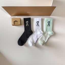thumbnail for On Socks 3 pairs of Ang run couple socks solid color men's and women's trendy socks fashion socks sports socks