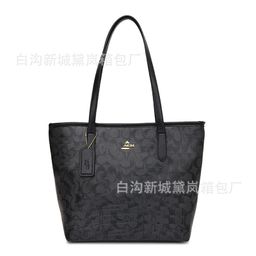thumbnail for Light Luxury Elegant Women's Bag 2024 New Women's High-end Shoulder Tote Bag Large Capacity Commuter All-match Handbag