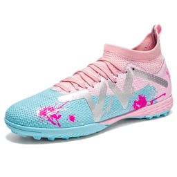 thumbnail for Novos tênis de futebol rosa transfronteiriços com pontas e grafite sapatos masculinos tênis de treinamento abrangente tênis esportivos femininos fly woven tamanho grande