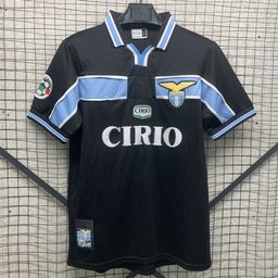 thumbnail for Uniformes de futebol retrô do Arsenal, Lazio, Santos, Corinthians, Flamengo e Tottenham