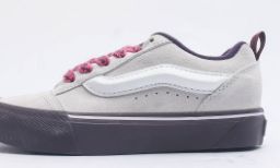 thumbnail for Putian Shoes Vance Loafers Kun Skool Collaboration Limited Halloween Tênis unissex de cano baixo.