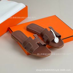 thumbnail for High version 2026 classic H family slippers women wear leather flat sandals in summer, fashionable and versatile vacation slippers women