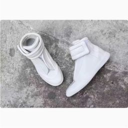 thumbnail for Spot Martin boots classic versatile leather men's shoes youth flat casual sports retro European and American new German training shoes