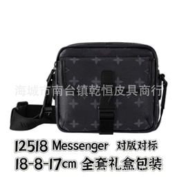 thumbnail for Entrega expressa transfronteiriça exclusivamente para a fonte original Lujia bolsa crossbody masculina M45806 dropshipping de uma peça Lujia.