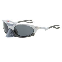 thumbnail for New European and American Cross-Border Sports Cycling Polarized Sunglasses for Men and Women, Personalized Trendy Eagle-Beaked Frog Web Sunglasses 9437