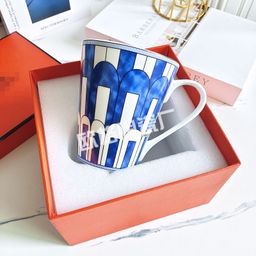 thumbnail for Cross-border European-style Light Luxury Vintage Palace Bone Porcelain Cup Breakfast Milk Cup Oatmeal Cup Office Cafe Mug