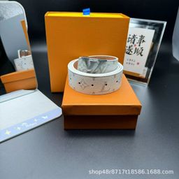 thumbnail for New L Men&#039;s Belt Smooth Buckle V-shaped Female Belt Youth Plaid Trouser Belt Trendy Casual Business Belt