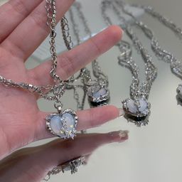 thumbnail for Love stitching Pearl Japanese and Korean necklace design high-grade light luxury niche clavicle chain 2024 new women&#039;s necklace