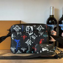 thumbnail for 新款男士斜挎包黑武士三合一包单肩包百搭斜挎包经典时尚潮流包包