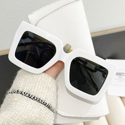 thumbnail for Óculos de sol com armação quadrada transfronteiriça europeia e americana, óculos de sol com armação grande, celebridade da Internet, retrô, elegante, moda para mulheres