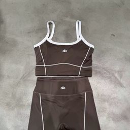 thumbnail for alo25夏季新款裸感带胸垫外穿内衣肩带撞色文胸短裤瑜伽服女套装