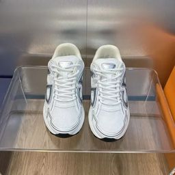 thumbnail for 2025外贸广州货新款男鞋C滴 休闲网鞋透气休闲运动鞋男女B30跑鞋