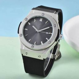 thumbnail for Relógio clássico de comércio exterior Hengjia elegante masculino com mostrador redondo simples estilo europeu ponteiro calendário de quartzo pronto para atacado.