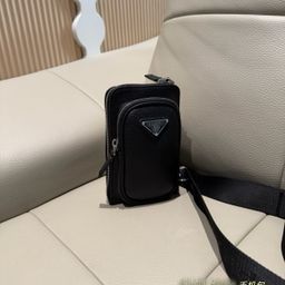 thumbnail for 2026 Cross-border Wholesale Triangular Standard 2-in-1 Patent Leather Crossbody Bag, Camera Bag, Unisex