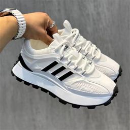thumbnail for Sapatos masculinos de verão sapatos respiráveis 2025 nova moda de sola grossa sapatos casuais esportivos respiráveis pai sapatos masculinos