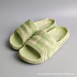 thumbnail for Chinelos de coco de verão em EVA, calçados masculinos com sola grossa, sapatos de casal, novas sandálias masculinas esportivas de uma linha.