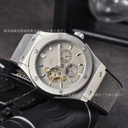 thumbnail for 古驼新款男士手表 潮流商务自动机械表 硅胶带男表批发