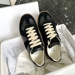 thumbnail for Women's Retro Sports Genuine Leather Casual Sneakers Men's Versatile White Shoes Women's Shoes Outdoor Training Shoes