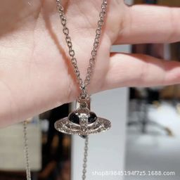 thumbnail for Queen Mother Vivian full diamond lacquered love Saturn necklace Classic heart sweater chain