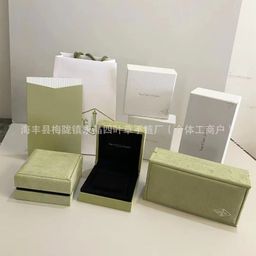 thumbnail for PackagingClover Gift Box Bracelet Necklace Stud Ring Packaging Set Gift Box for Girlfriend