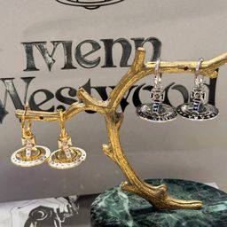 thumbnail for 高品质25新款西太后联名款NANA滴胶立体土星珍珠项链 耳环 手链