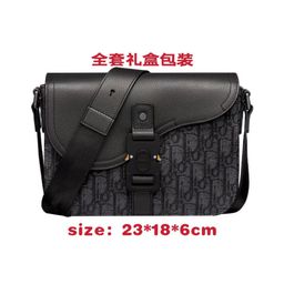 thumbnail for Spring and Summer New Men&#039s Bag Saddle Bag Cowhide Postman Canvas Flip Bag European and American Fashion Business Shoulder Crossbody Bag